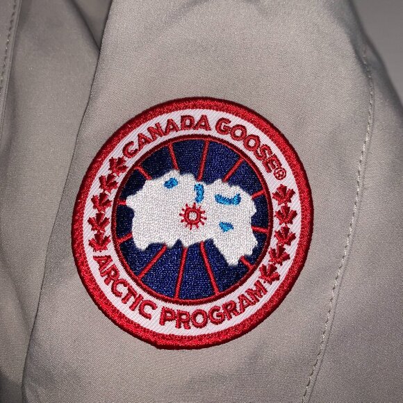 Canada Goose Victoria Parka - Picture 9 of 16